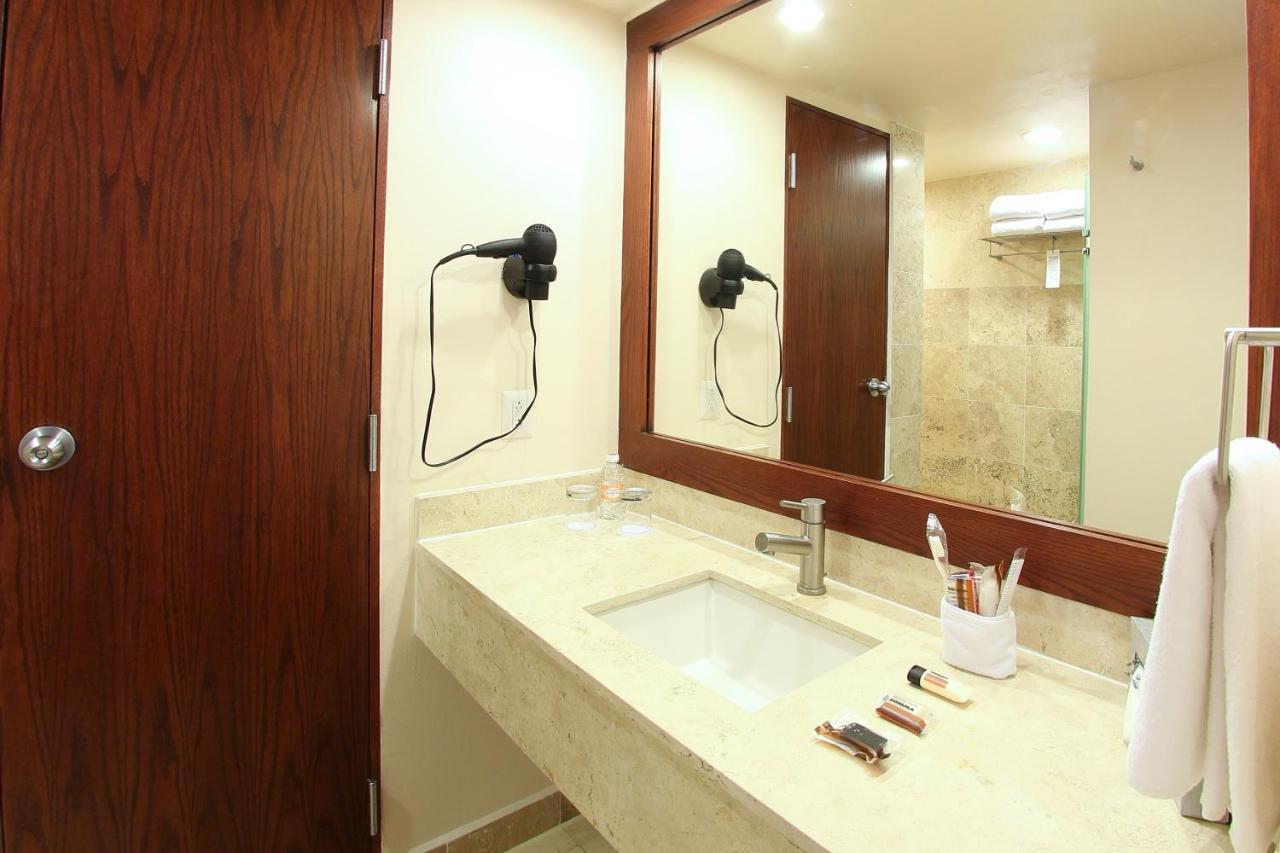 Hotel Opus Grand Toluca Aeropuerto 외부 사진